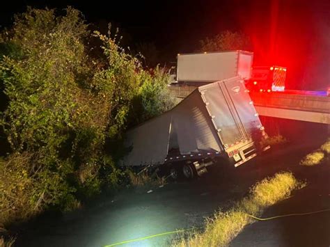 Truck carrying 40,000 pounds of green beans crashes in Fayette County